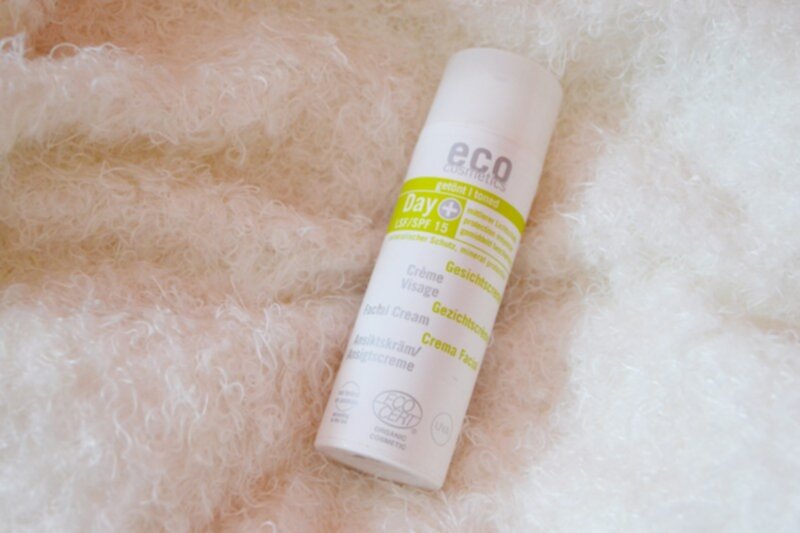 eco cosmetics dagkräm tonad spf 15 eco cosmetics dagkräm tonad spf 15
