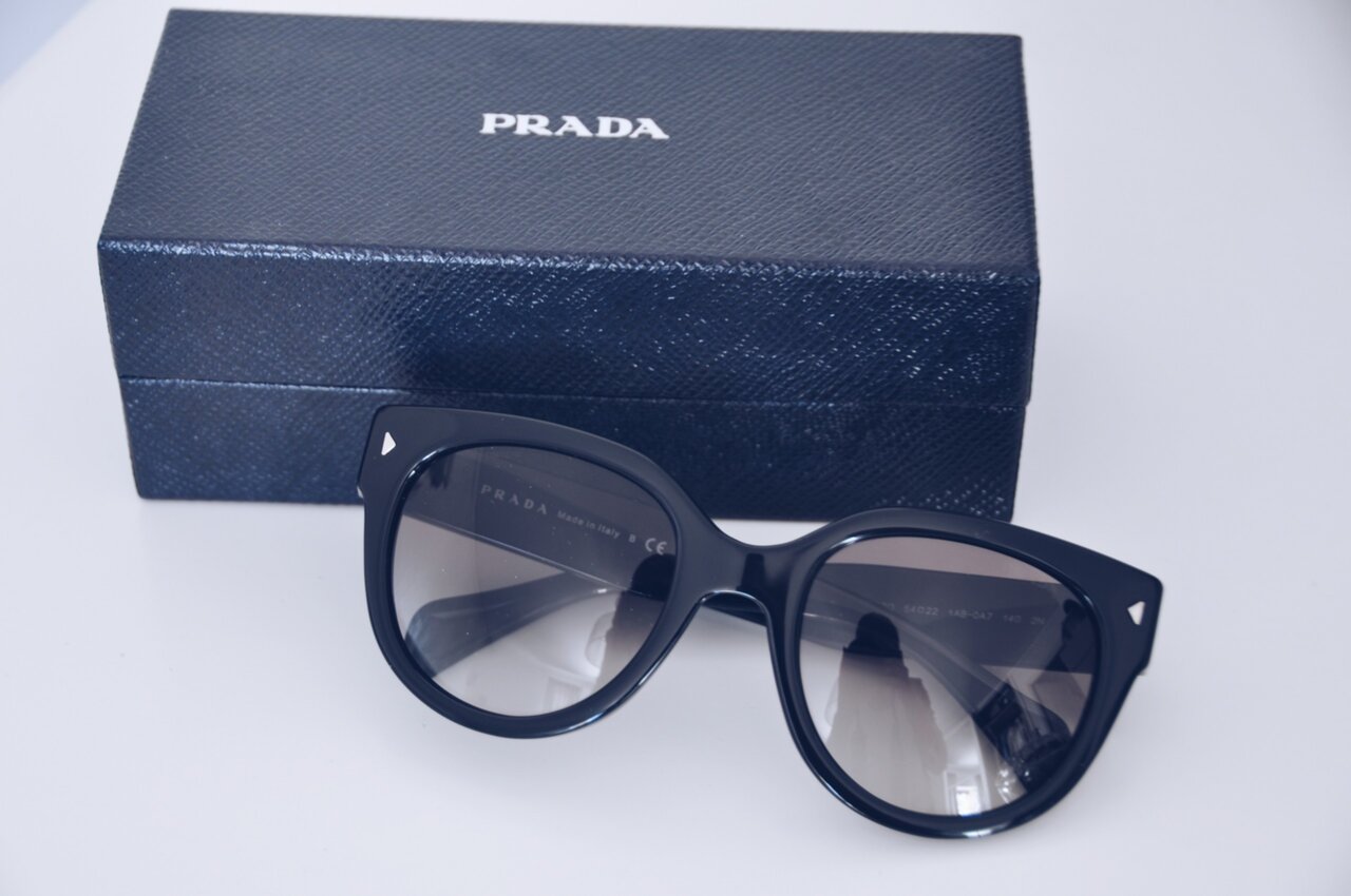 1bc060 prada